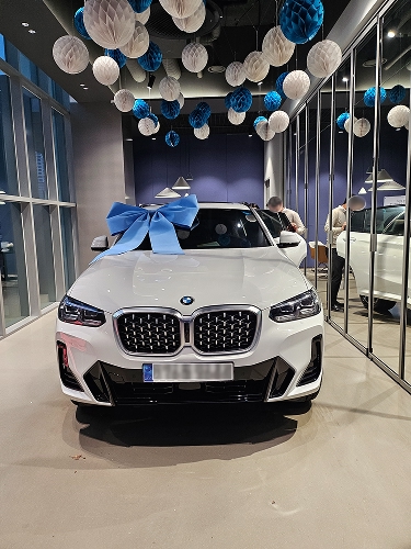 X4