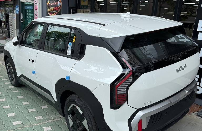 EV3