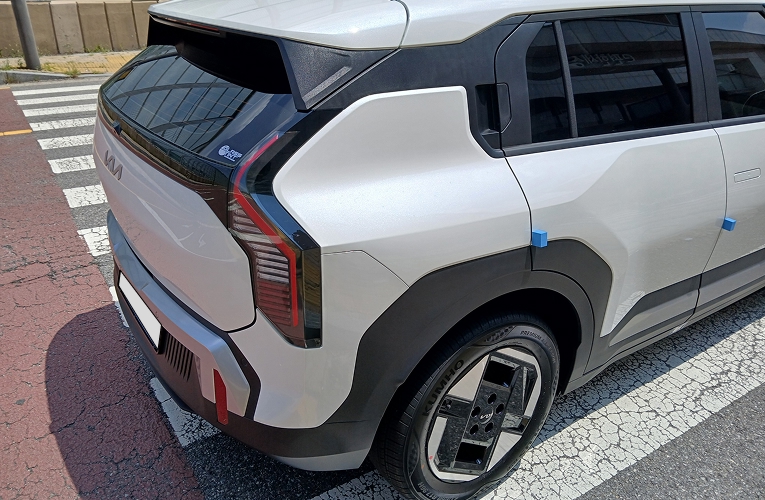 EV3